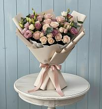 Букет цветов из:  Розы и Лизиантусы #REPLACE_PRED# Копанской