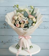 Букет цветов из:  Розы и Лизиантусы #REPLACE_PRED# Копанской