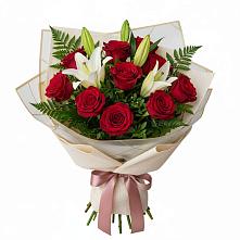 Букет цветов из:  Лилии и Розы в Копанской