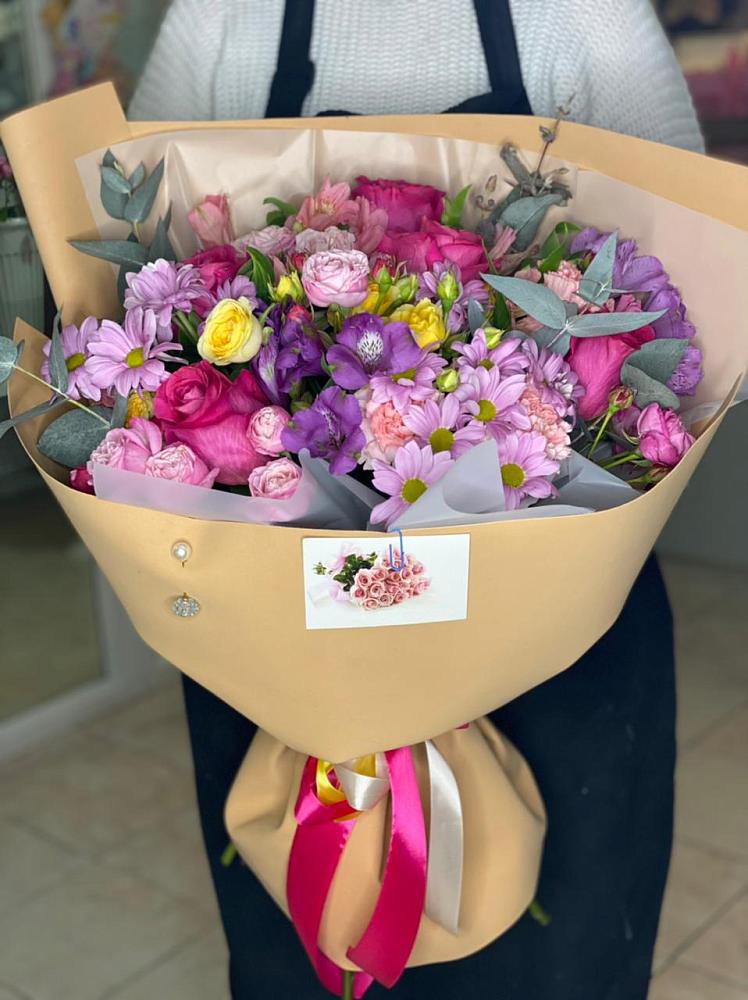 Букет цветов из: Хризантемы, Гвоздики и Альстромерии в Копанской