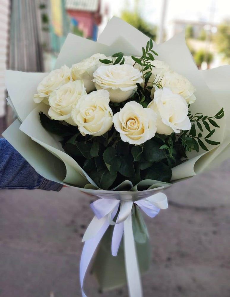 Букет Белые розы Проуд в Копанской