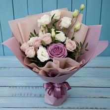 Букет цветов из:  Розы и Лизиантусы в Копанской