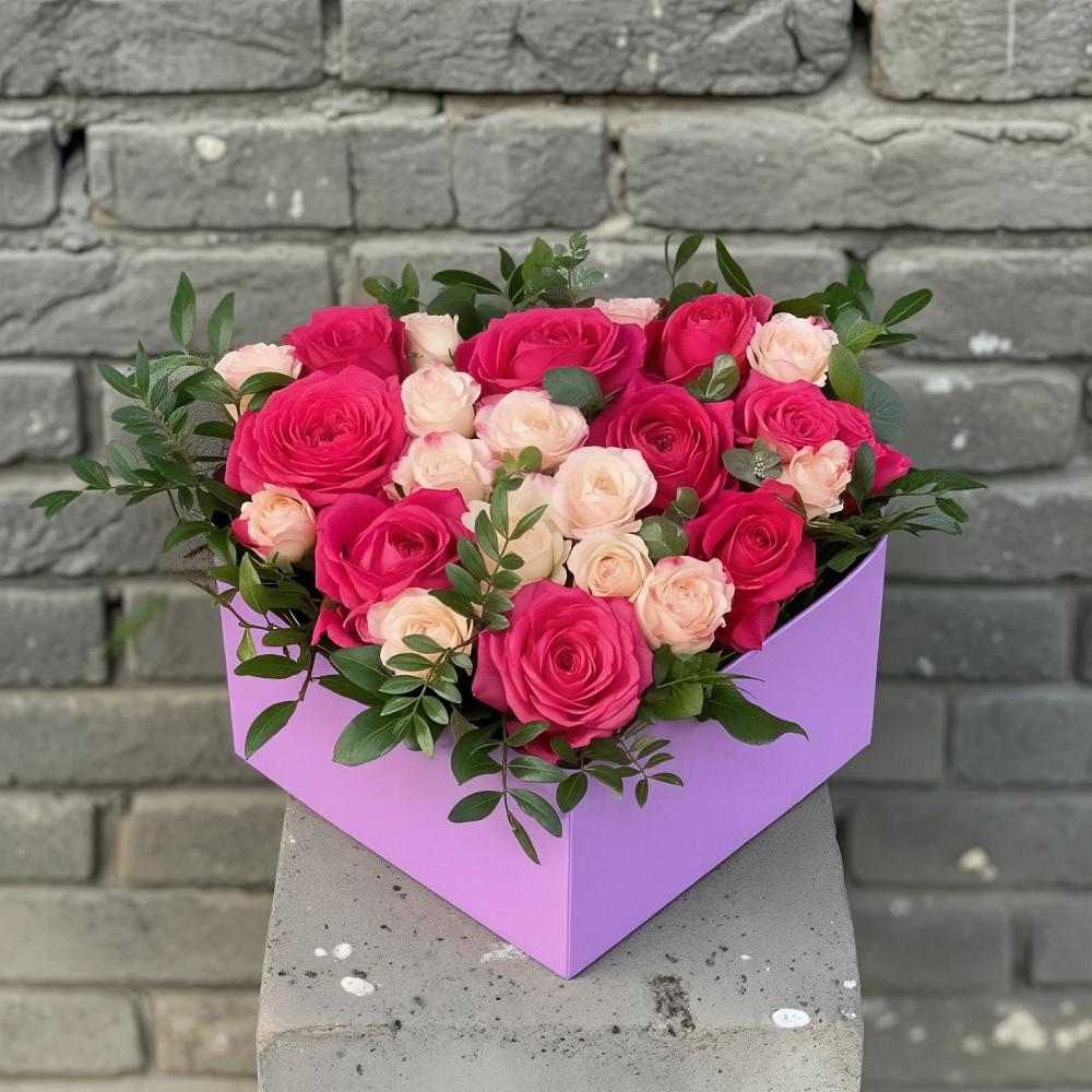 Цветочная композиция из Розы в коробке в Копанской
