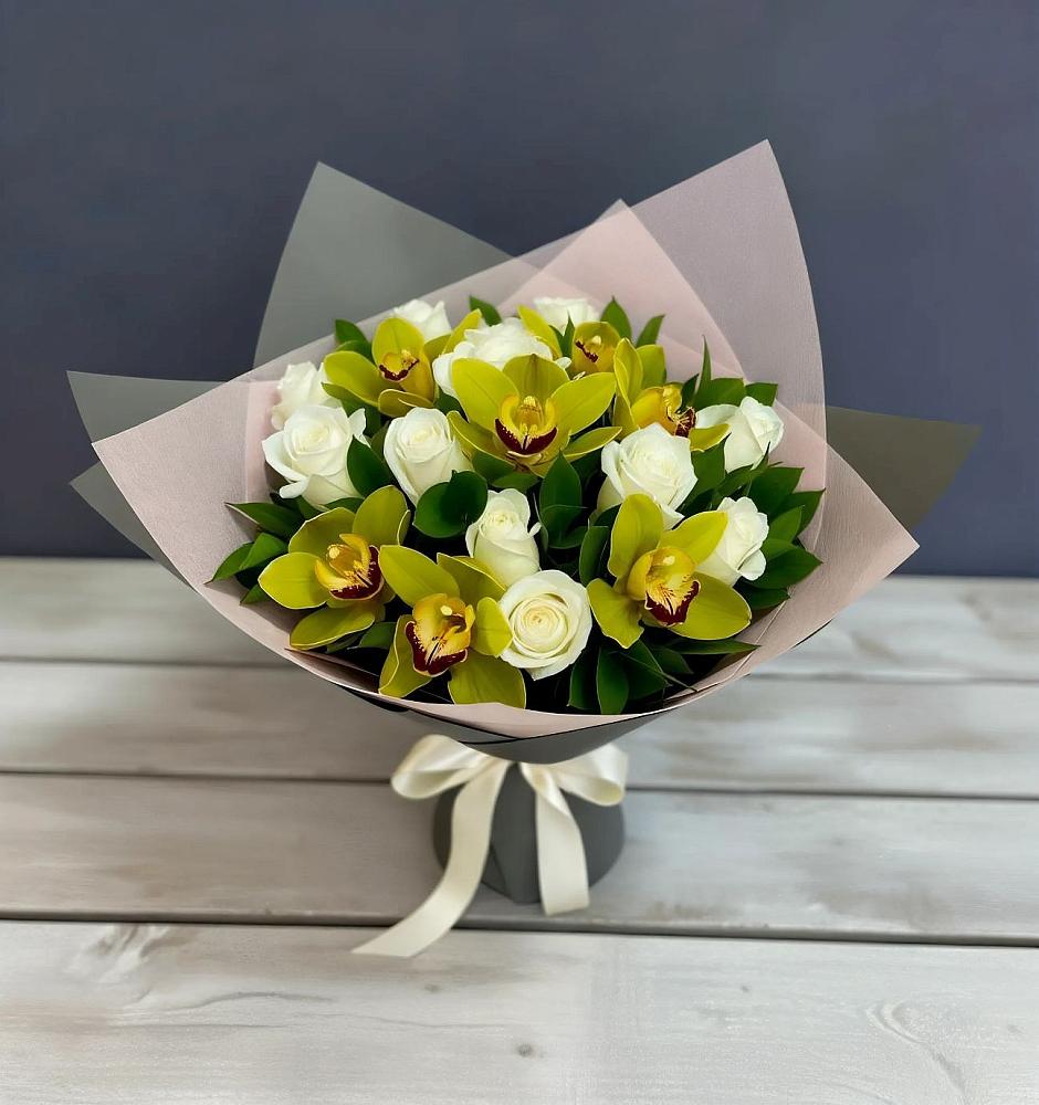 Букет цветов из: Орхидеи и Розы в Копанской