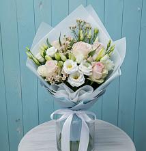 Букет цветов из:  Розы и Лизиантусы в Копанской