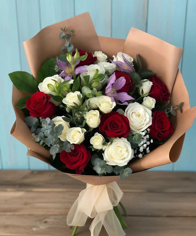 Букет цветов из: Розы и Альстромерии в Копанской