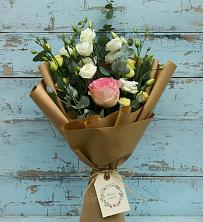 Букет цветов из:  Розы и Лизиантусы в Копанской