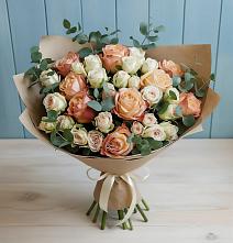 Букет цветов из:  Альстромерии и Розы в Копанской
