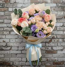 Букет цветов из:  Розы, Лизиантусы и Гвоздики в Копанской